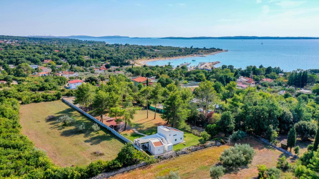 Shimunelka Peroj Exteriér fotografie